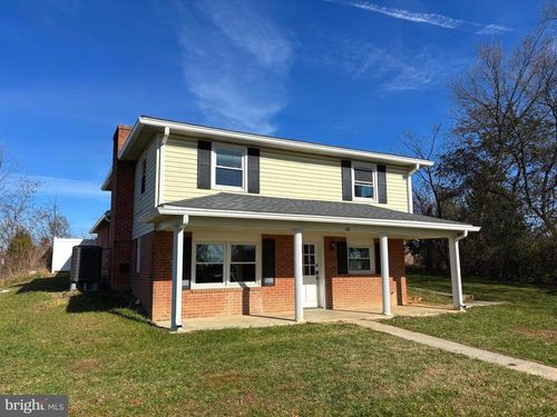 105 Cotta Ln, MARTINSBURG, WV, 25404-3173 | Card Image