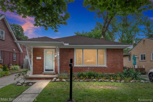 71 Maplefield Rd, Pleasant Ridge, MI, 48069-1020 | Card Image