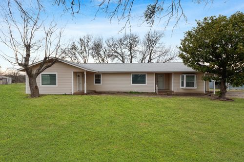 1957 S Westmoreland Rd, Glenn Heights, TX, 75154-8725 | Card Image
