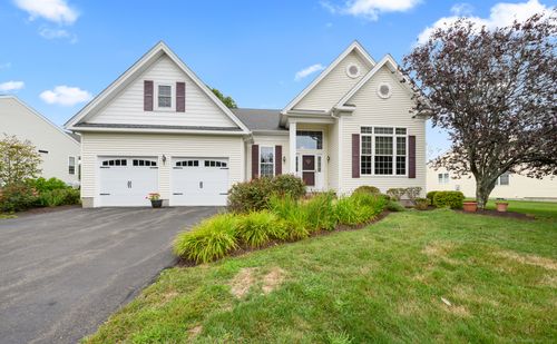89 Vista Way, Bloomfield, CT, 06002-5014 | Card Image