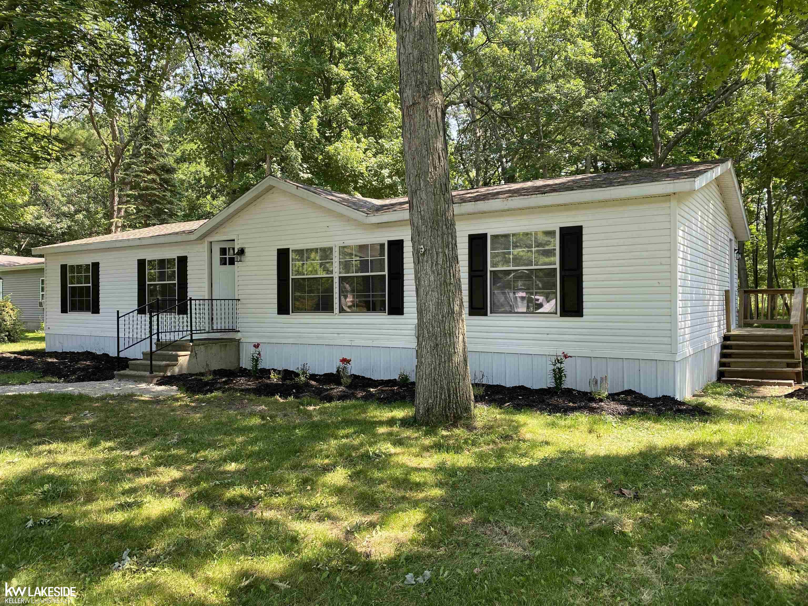 Oakridge Dr, Caseville, MI 48725