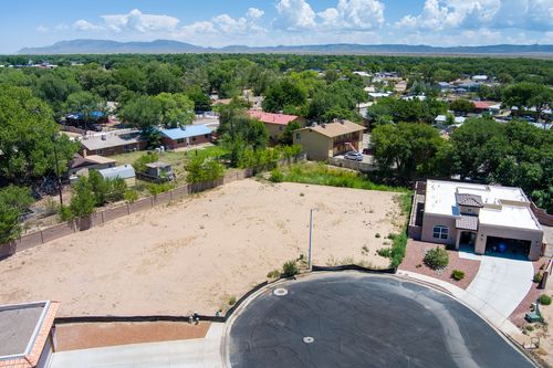 460 S Dennis Court Ne, Los Lunas, NM, 87031 | Card Image