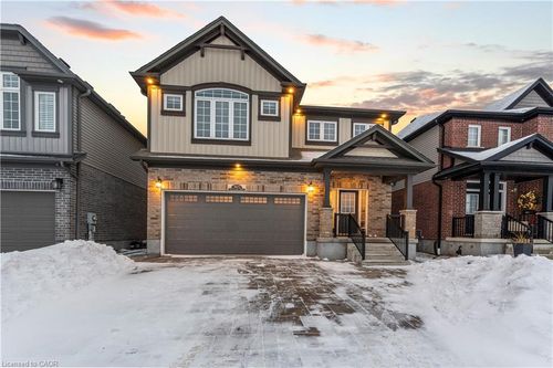 305 Sweet Gale St, Waterloo, ON, N2V0B2 | Card Image