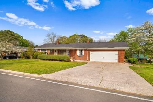 202 Westerly Dr, Dalton, GA, 30720-4079 | Card Image