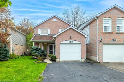 1118 Montgomery Dr, Oakville, ON, L6M1G1 | Card Image