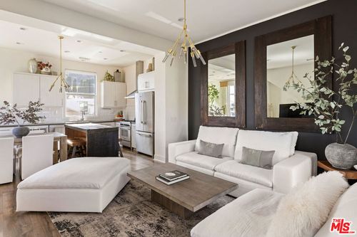 2217 Branden St, LOS ANGELES, CA, 90026-1731 | Card Image