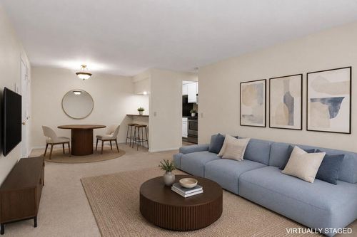 105-2410 Independence Lane, Madison, WI, 53704 | Card Image