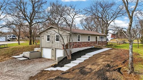 23718 State Route 291, Harrisonville, MO, 64701-4094 | Card Image