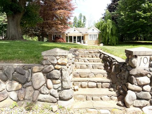 19 S Moorland Drive, Battle Creek, MI, 49015 | Card Image