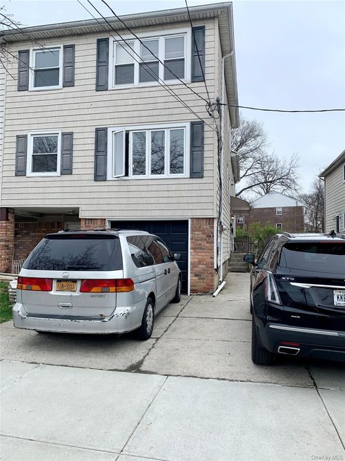 2-1547 209th St, Bayside, NY, 11360-1127 | Card Image