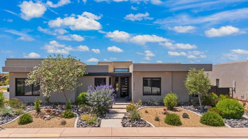 3214 S Red Sands Way, Hurricane, UT, 84737-3290 | Card Image
