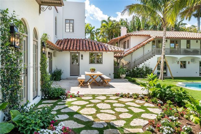 1225 N Greenway Dr, House other with 5 bedrooms, 5 bathrooms and null parking in Coral Gables FL | Image 23