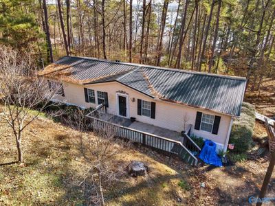 327 Camp Ney A Ti Road, House other with 4 bedrooms, 2 bathrooms and null parking in Guntersville AL | Image 2