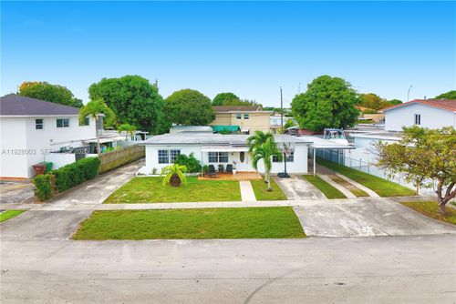 1540 E 8th Ct, Hialeah, FL, 33010-3328 | Card Image