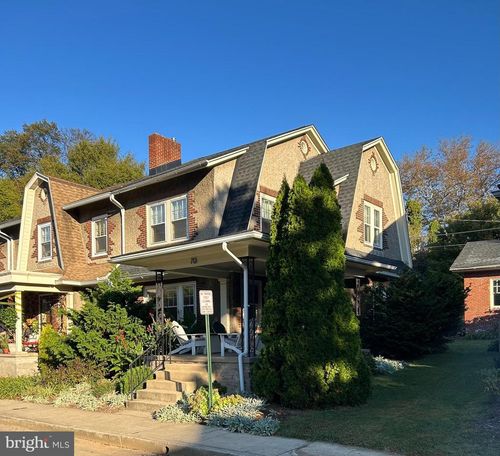 713 Holland Sq, READING, PA, 19611-1031 | Card Image