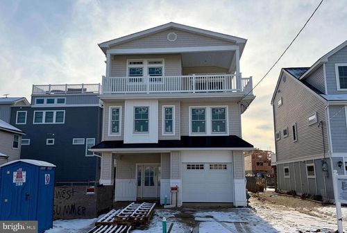 4 W Sumner Ave, LONG BEACH TOWNSHIP, NJ, 08008-3972 | Card Image