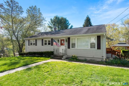 20 Cedar Ln, Uncasville, CT, 06382-1202 | Card Image