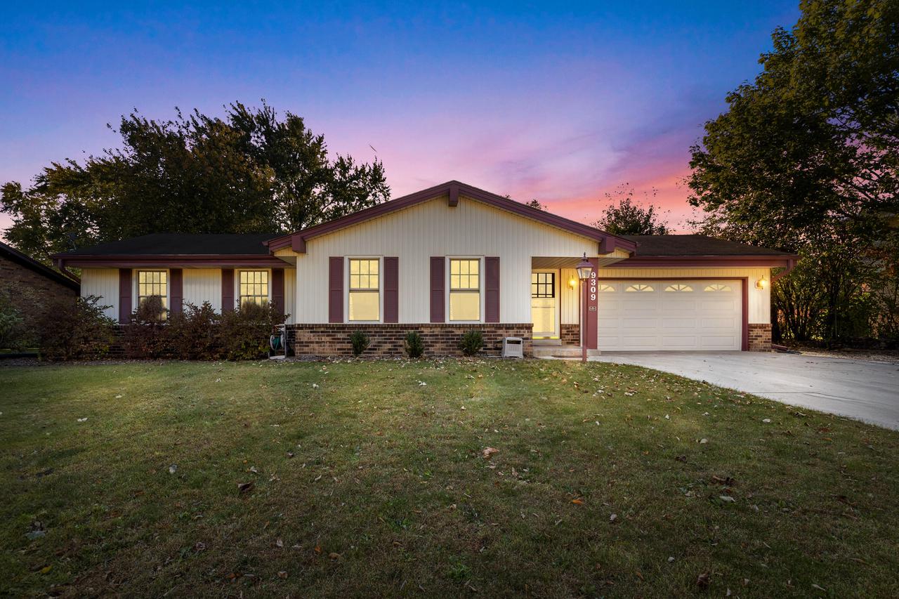 Sherwood Dr, Franklin, WI 53132
