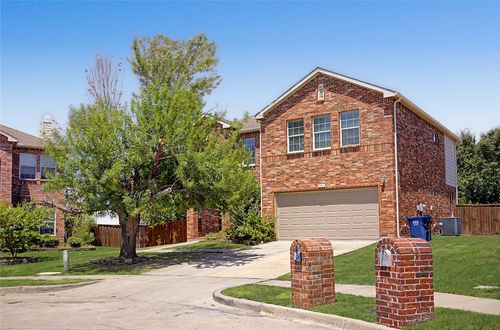 1901 Cliffrose Dr, Little Elm, TX, 75068-5789 | Card Image