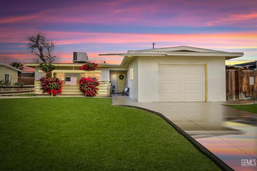 2418 Sycamore St, Wasco, CA, 93280-1532 | Card Image