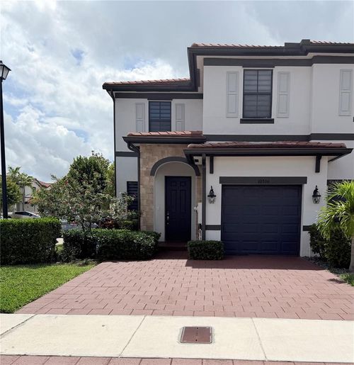 10306 W 33rd Ln, Hialeah, FL, 33018-2093 | Card Image