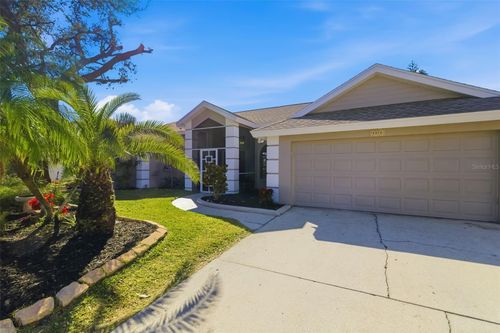 8072 Glenbrooke Lane, SARASOTA, FL, 34243 | Card Image