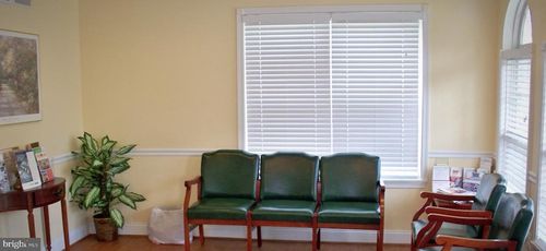208 Crain Hwy N, GLEN BURNIE, MD, 21061-3005 | Card Image