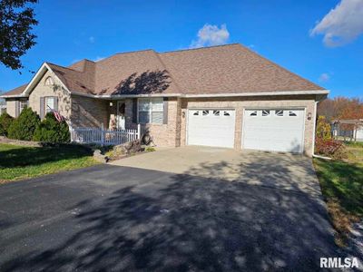 17239 E Milem Heights Road, House other with 3 bedrooms, 2 bathrooms and null parking in Mt Vernon IL | Image 3