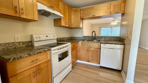 1441 Nw 94th Way, Coral Springs, FL, 33071-8949 | Card Image