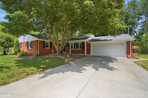 1020 Gustin Ave, Bowling Green, OH, 43402-1523 | Card Image