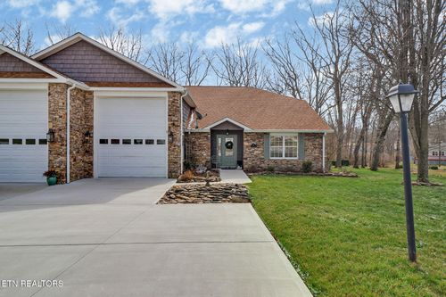60 Hawthorn Loop, Crossville, TN, 38555-5744 | Card Image