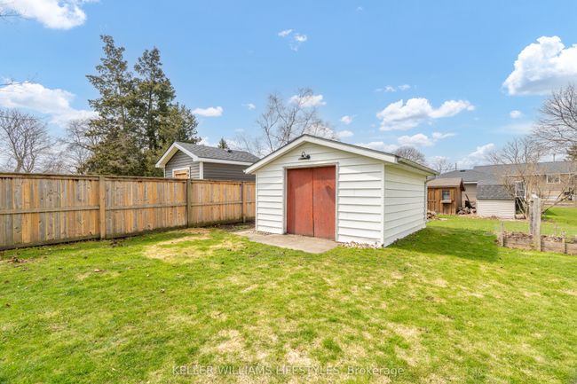 60 Main St S, House other with 3 bedrooms, 2 bathrooms and 4 parking in Forest ON | Image 34