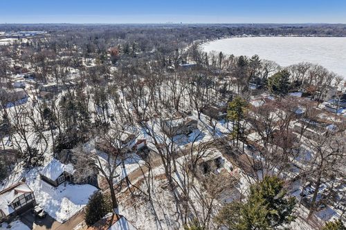 5301 Oakwood Dr, White Bear Tp, MN, 55110-2316 | Card Image