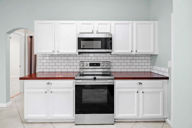 3218 Sw Crumpacker St, House other with 3 bedrooms, 2 bathrooms and null parking in Port Saint Lucie FL | Image 17