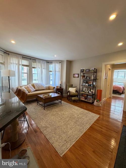 1r-1820 Pine St, PHILADELPHIA, PA, 19103-6648 | Card Image