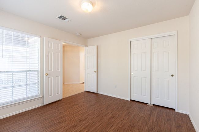 494 Sampson, House other with 4 bedrooms, 3 bathrooms and 4 parking in Kyle TX | Image 7