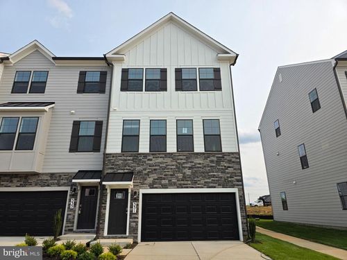 331 Ensemble Way, FREDERICK, MD, 21701-9485 | Card Image