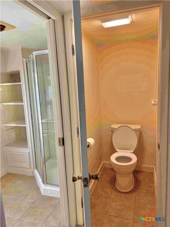 604 W Maple St, House other with 5 bedrooms, 3 bathrooms and null parking in Port O Connor TX | Image 29