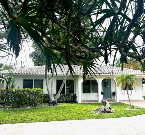 631 Linnet Cir, Delray Beach, FL, 33444-1939 | Card Image