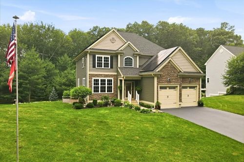 2A Thayer Farms Rd, Attleboro, MA, 02703-5336 | Card Image