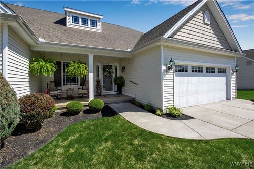 4684 Mosey Ln, Buffalo, NY, 14219-2966 | Card Image
