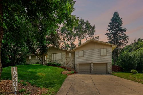12301 63rd Ave N, Maple Grove, MN, 55369-6064 | Card Image