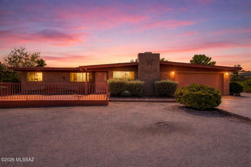 1271 W Calle De La Plaza, Sahuarita, AZ, 85629 | Card Image