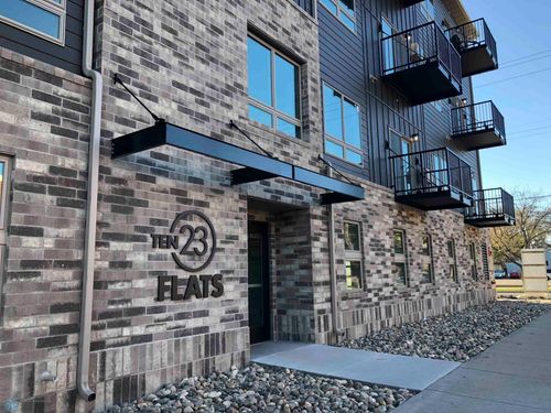 1023 1st Ave S, Fargo, ND, 58103-1700 | Card Image