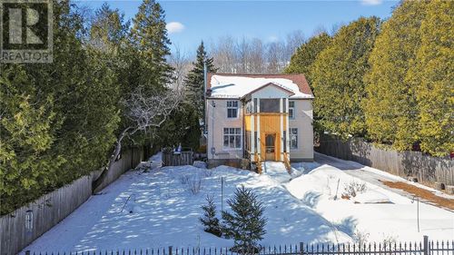 17 Phipps St, Gore Bay, ON, P0P1H0 | Card Image