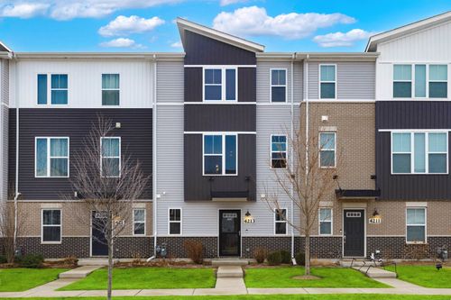 4213 Calder Ln, Aurora, IL, 60504-8158 | Card Image