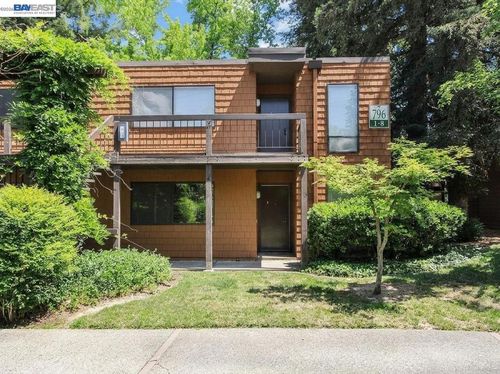 unit-1-796 Woodside Ln E, Sacramento, CA, 95825-4330 | Card Image