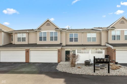 2218 Colfax Ln, Indianapolis, IN, 46260-6600 | Card Image