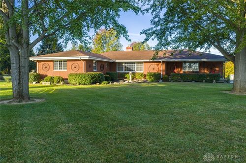 4001 E Social Row Rd, Waynesville, OH, 45068-9202 | Card Image