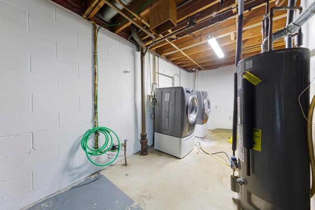 Laundry Lower Level | Image 23